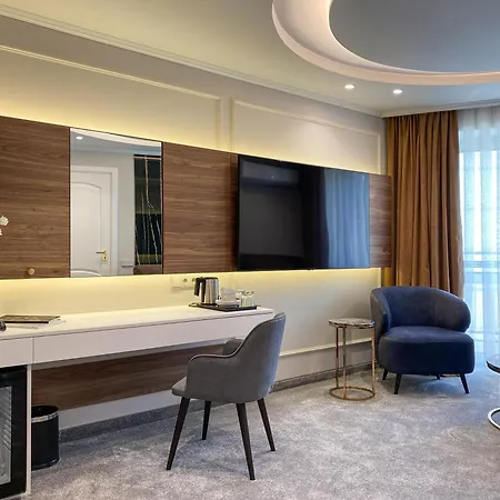 Eurohotel 4*