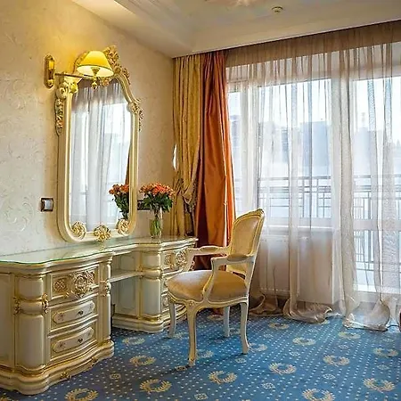 Eurohotel 4*
