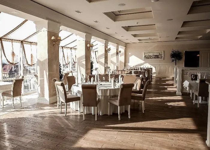 Eurohotel ホテル 4*